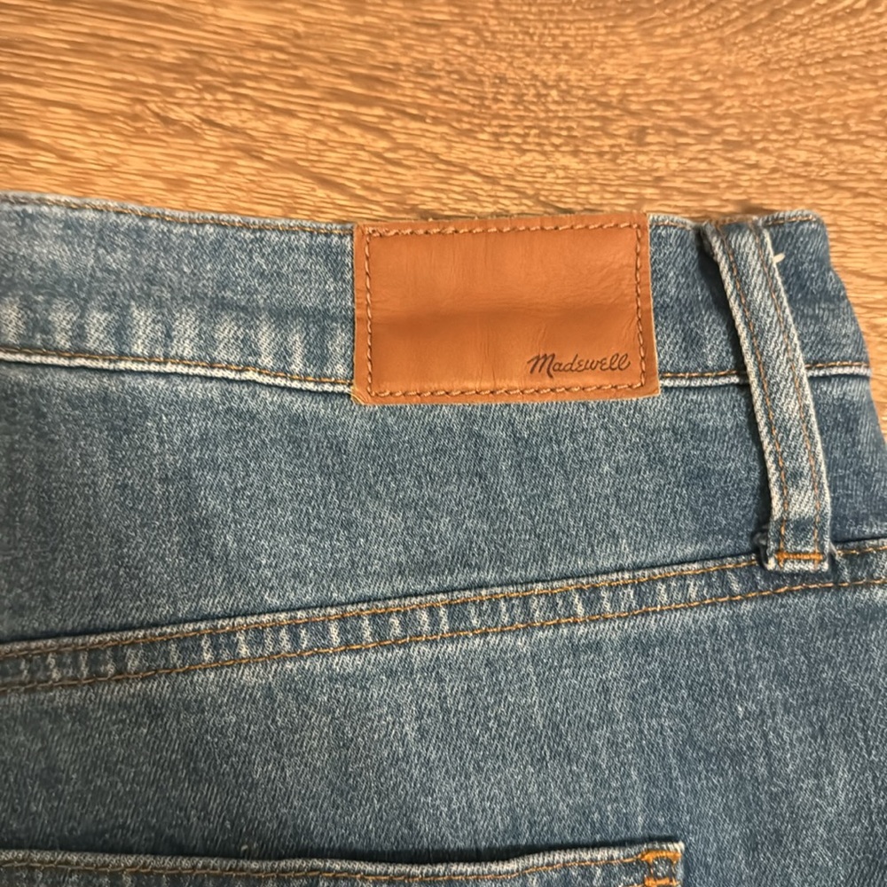 Madewell Women's Jeans. Size 34. High Rise Slim Crop BoyJean. - Picture 4 of 8